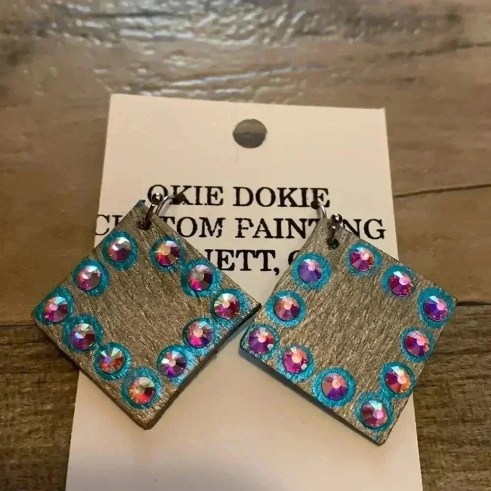 Earrings - Picture 2 of 3